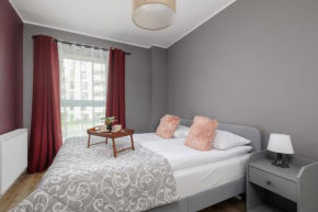Comfy Apartment Pachońskiego with Parking in Krakow by Noclegi Renters